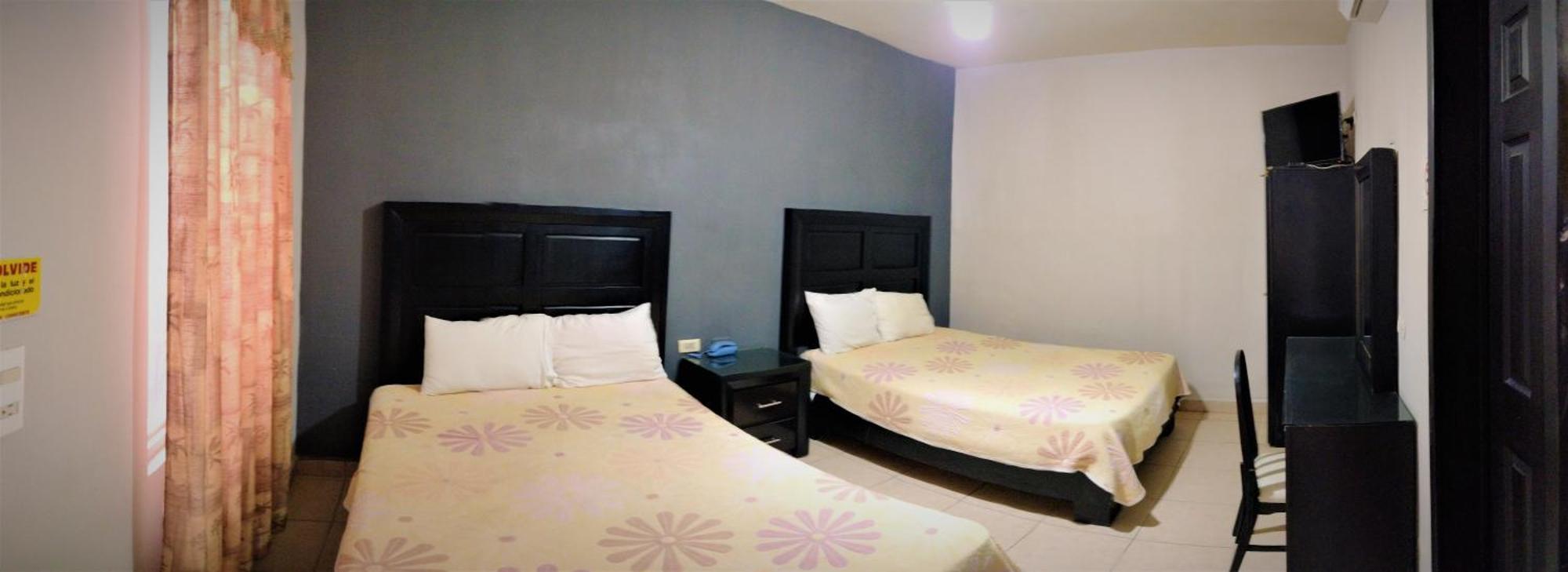 Laguna Inn Torreón Esterno foto