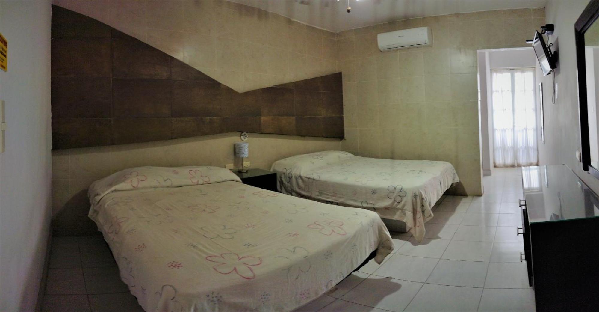 Laguna Inn Torreón Esterno foto